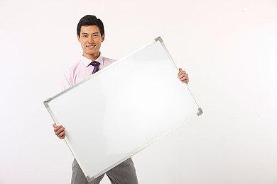 《守望先锋2》新视频揭秘伊拉里悲惨身世